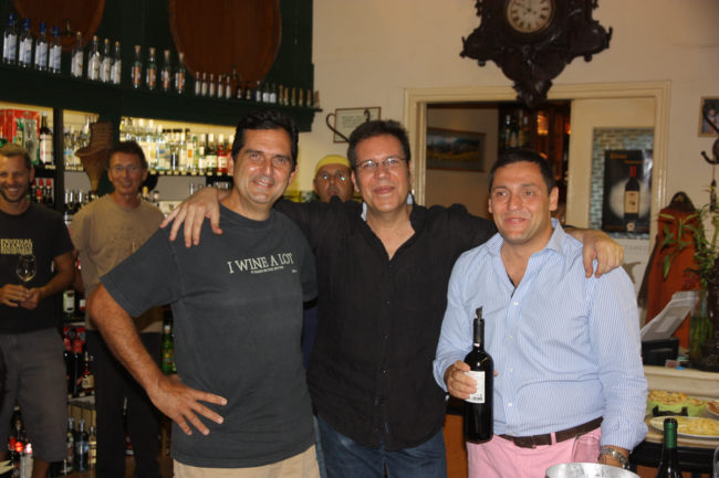 Kritsinis Kava 2012 07 10 0066 Στην κάβα με Γιώργο Φλούδα 2012 07 0066